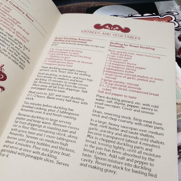 Lot of 2 Amaretto di Saronno Recipe Booklets 1970s Vintage Cookbooks - Picture 4 of 6